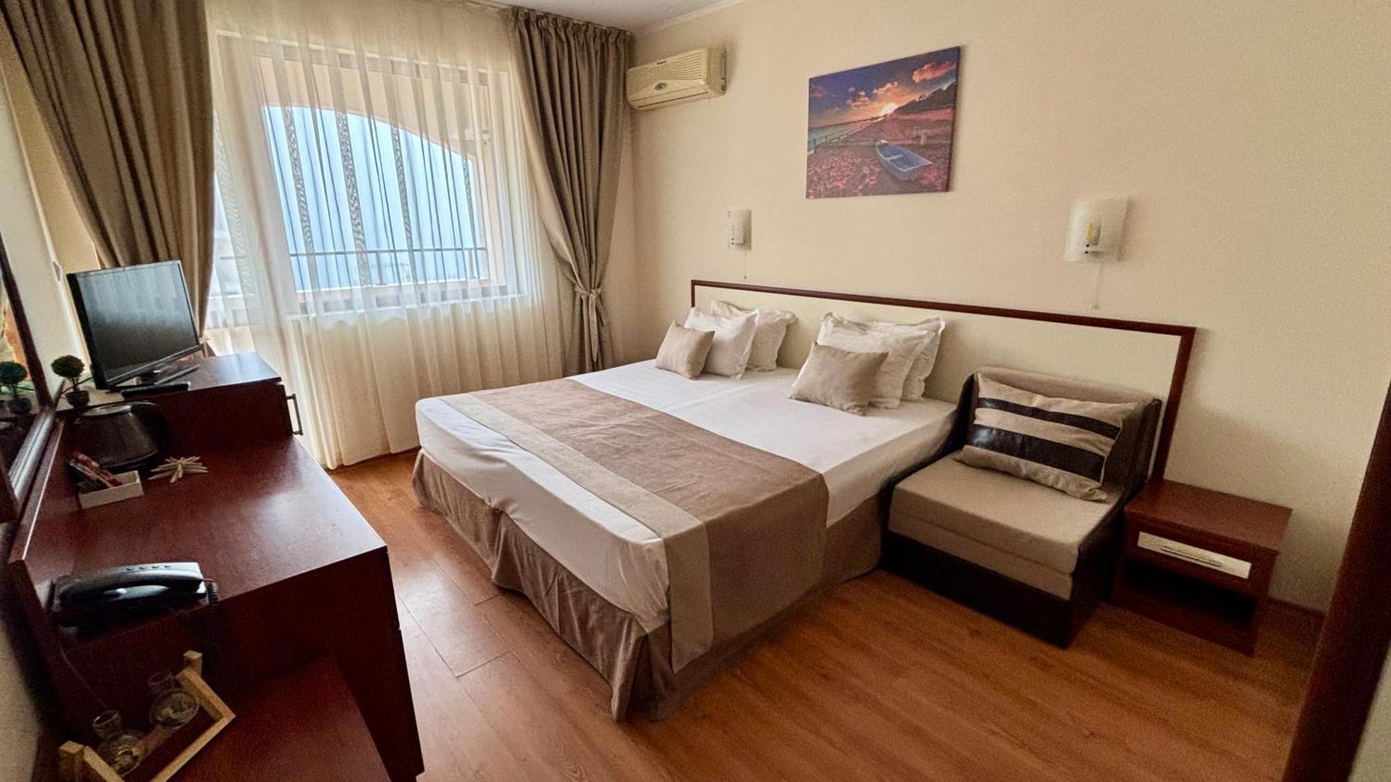 Hotel Sea Vista Свети-Влас Экстерьер фото