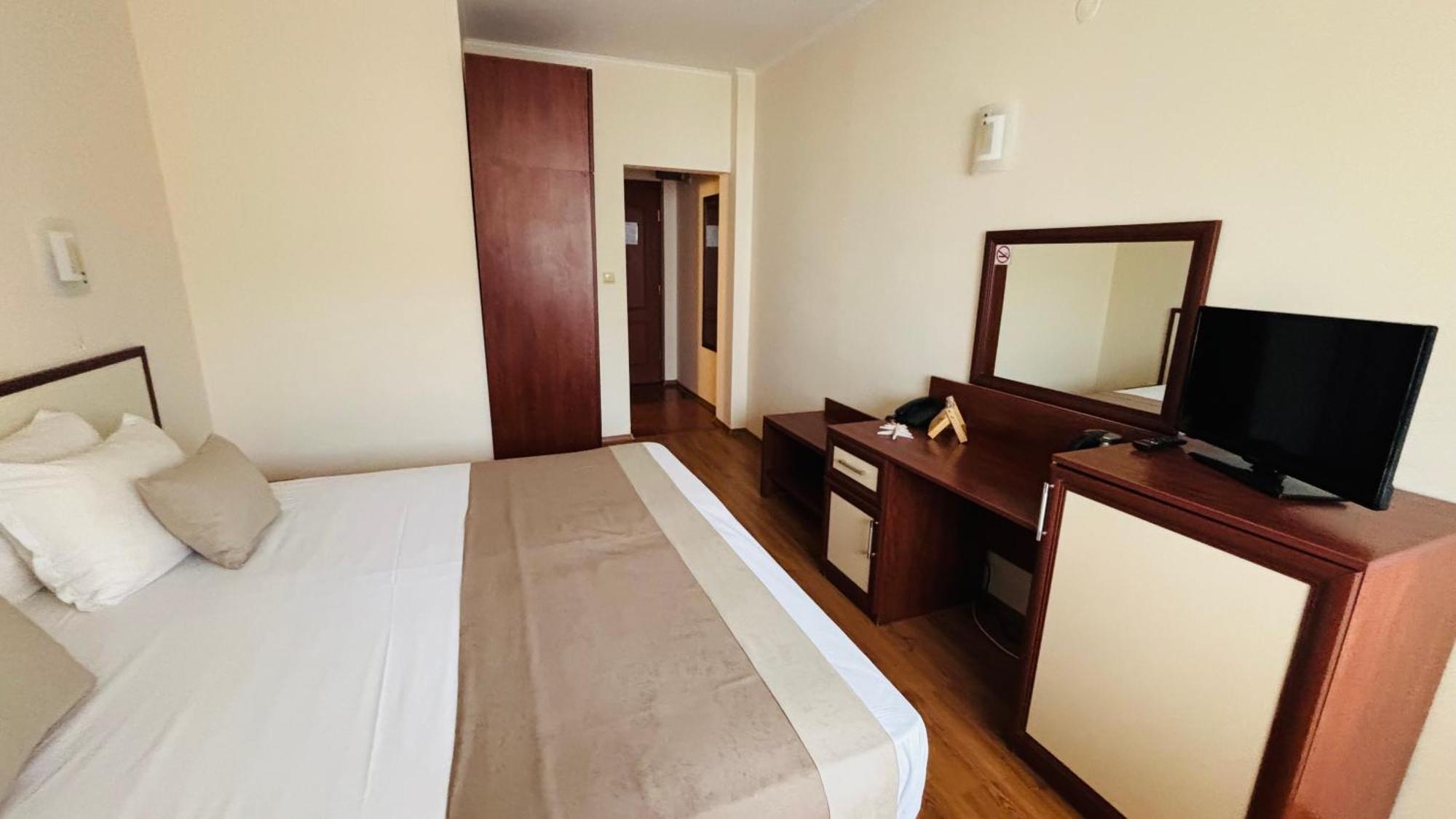 Hotel Sea Vista Свети-Влас Экстерьер фото